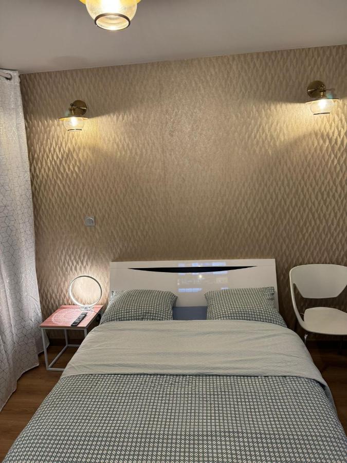 Chambre Privee/Climatisee+Tv /Petit Dejeuner Inclu/Tout Confort Nevers Zewnętrze zdjęcie