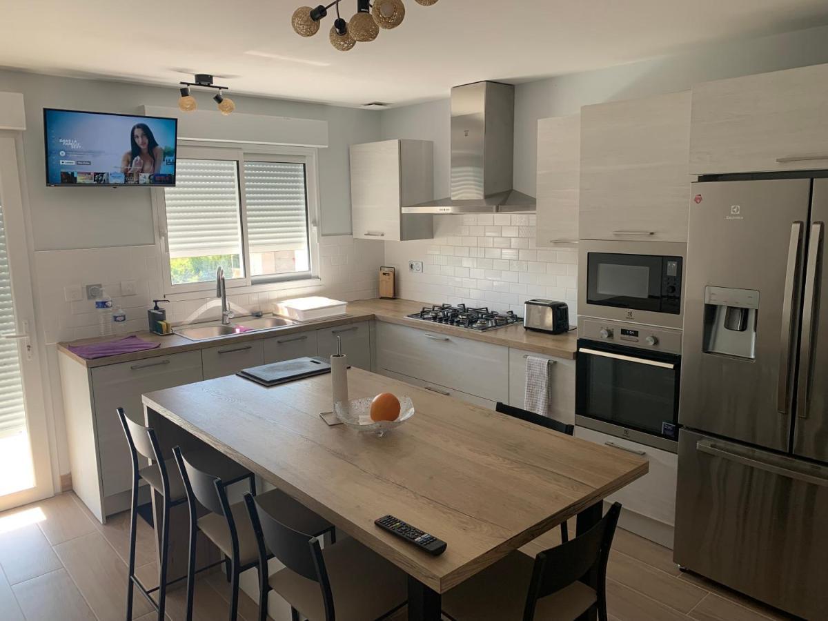Chambre Privee/Climatisee+Tv /Petit Dejeuner Inclu/Tout Confort Nevers Zewnętrze zdjęcie