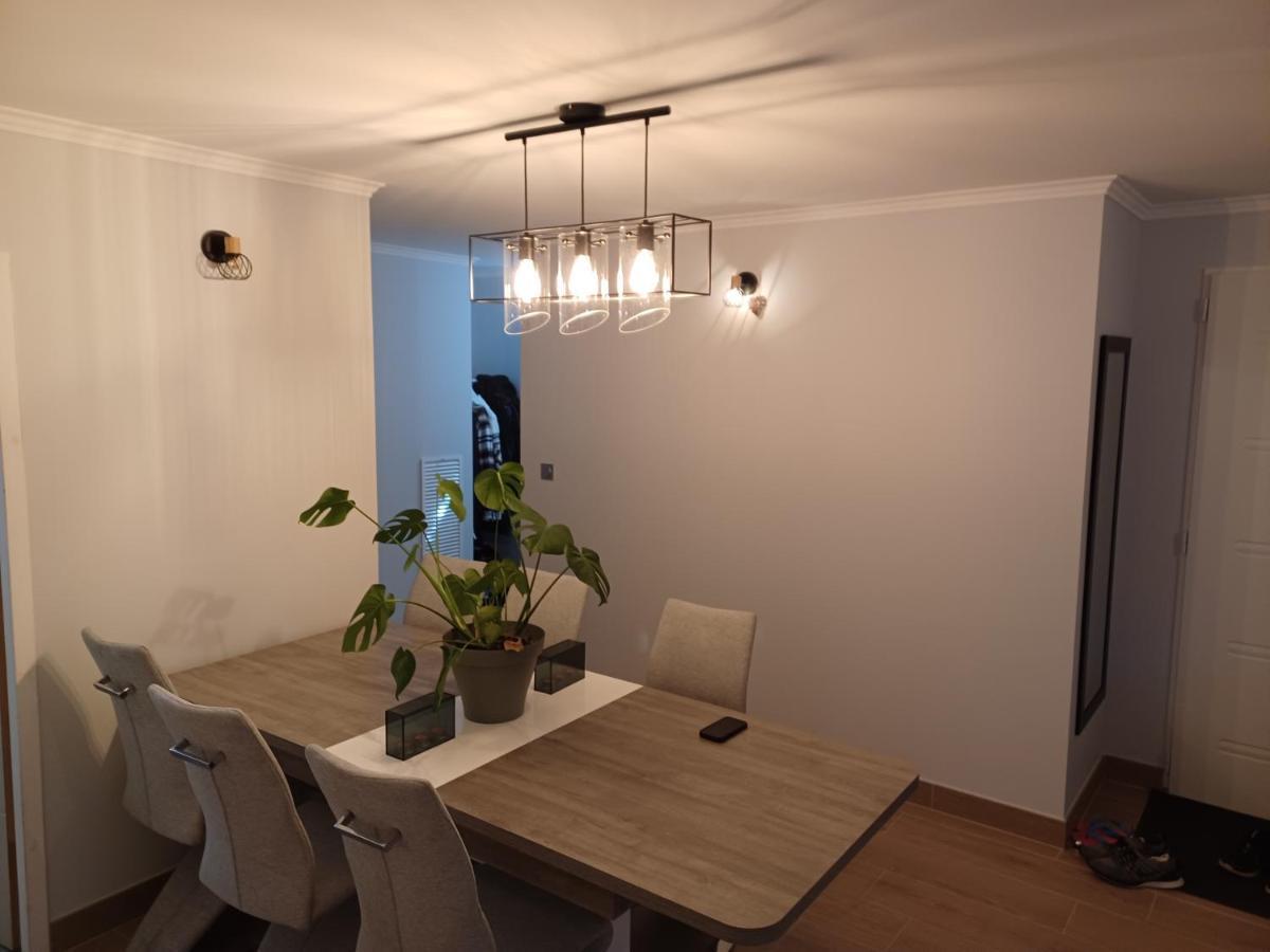 Chambre Privee/Climatisee+Tv /Petit Dejeuner Inclu/Tout Confort Nevers Zewnętrze zdjęcie