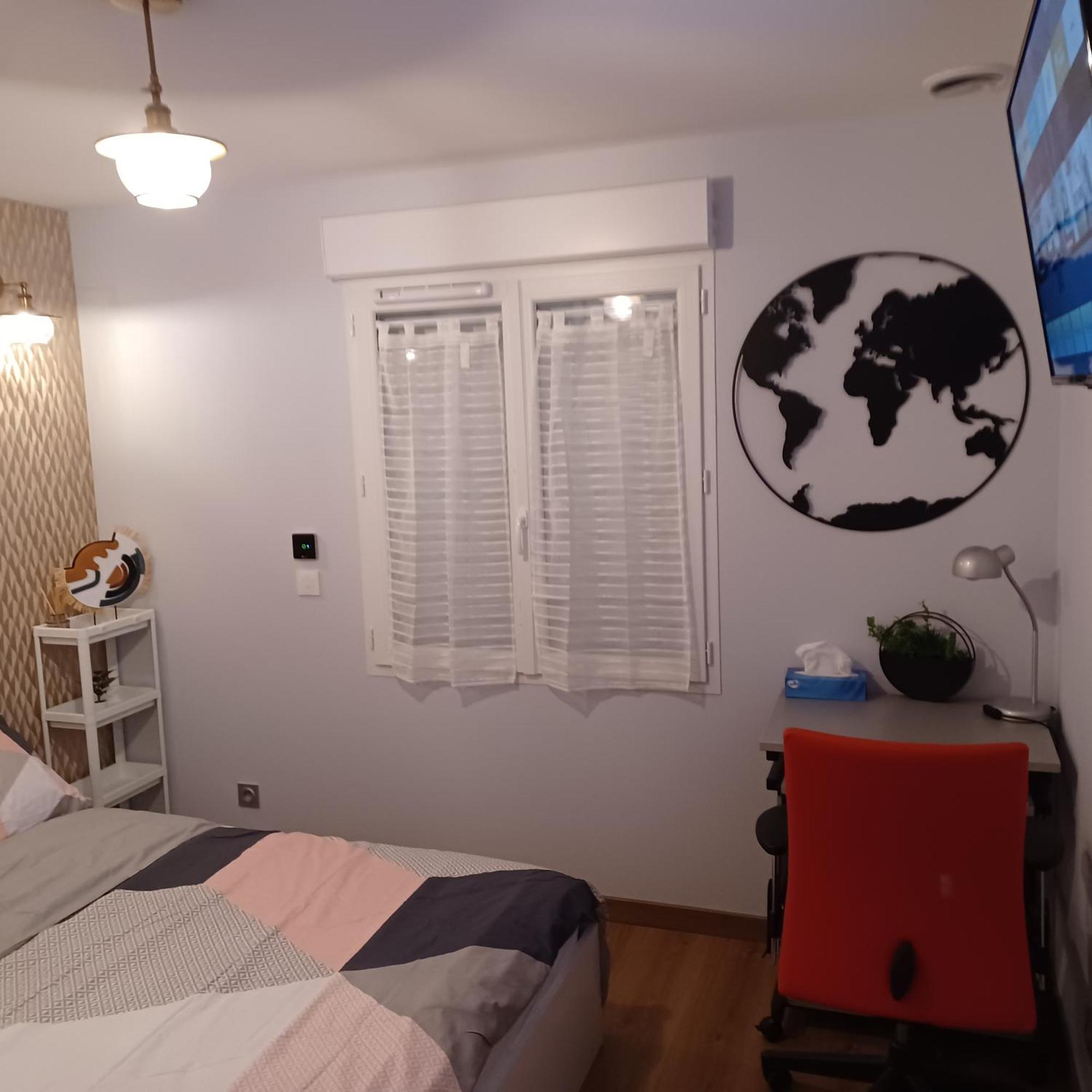 Chambre Privee/Climatisee+Tv /Petit Dejeuner Inclu/Tout Confort Nevers Zewnętrze zdjęcie