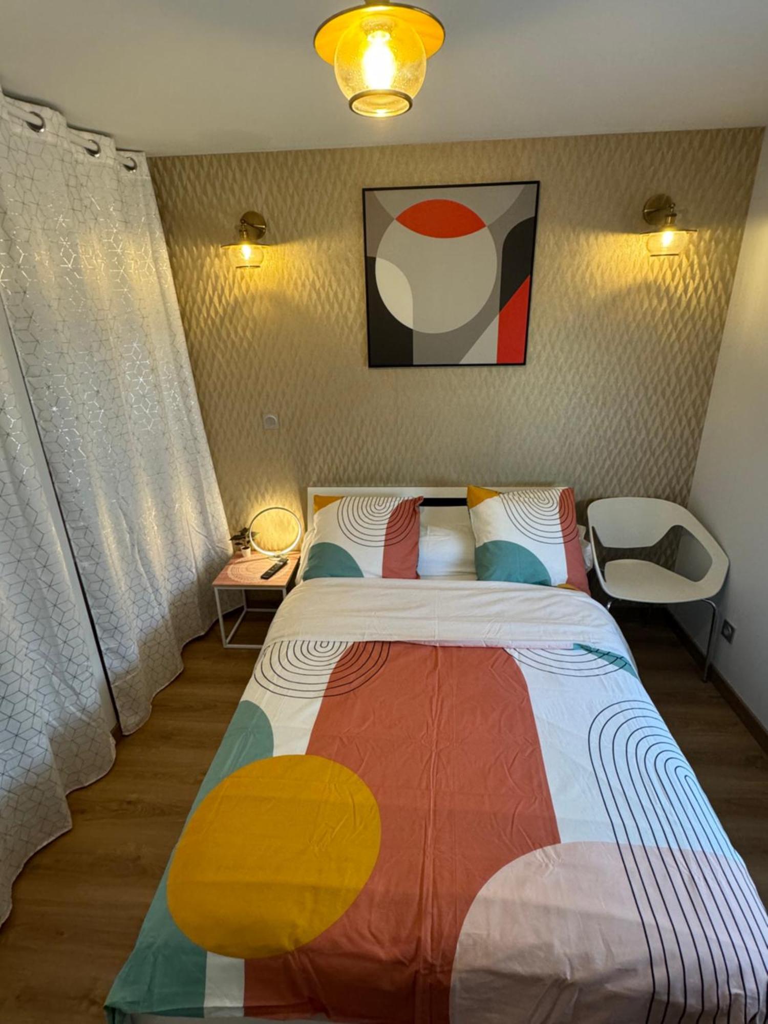 Chambre Privee/Climatisee+Tv /Petit Dejeuner Inclu/Tout Confort Nevers Zewnętrze zdjęcie