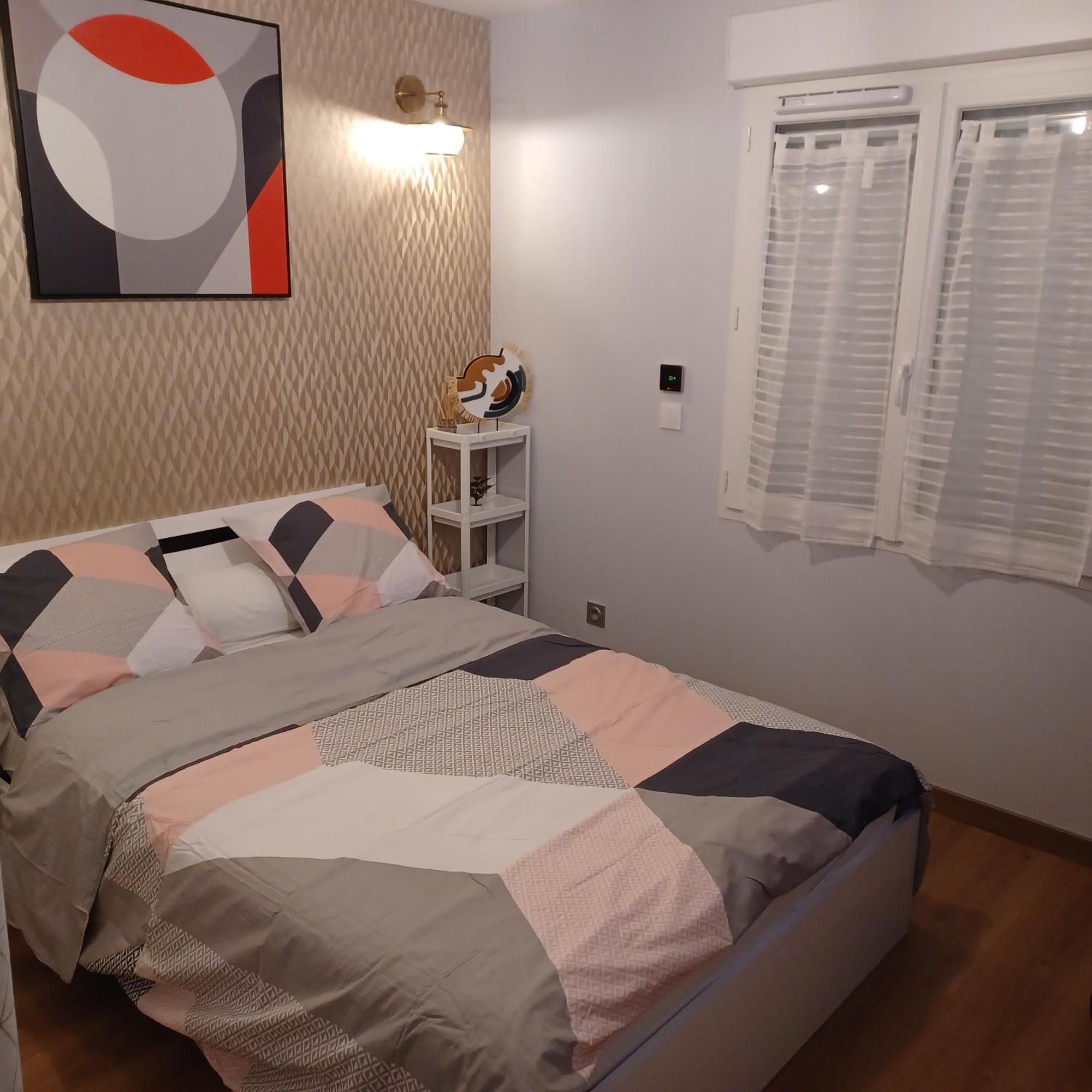 Chambre Privee/Climatisee+Tv /Petit Dejeuner Inclu/Tout Confort Nevers Zewnętrze zdjęcie